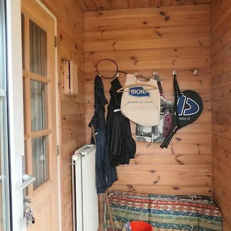 Cosy Sjalay Near The For 6-8 Persons Buchel