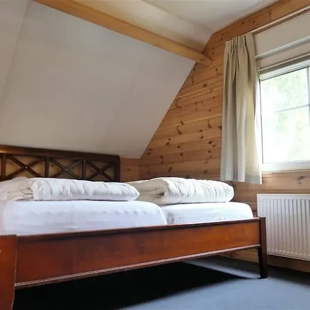 Cosy Sjalay Near The For 6-8 Persons * Buchel