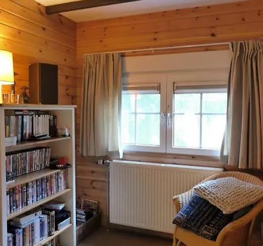 Cosy Sjalay Near The For 6-8 Persons