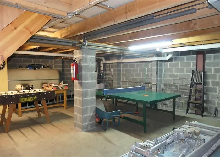 Cosy Sjalay Near The For 6-8 Persons * Buchel