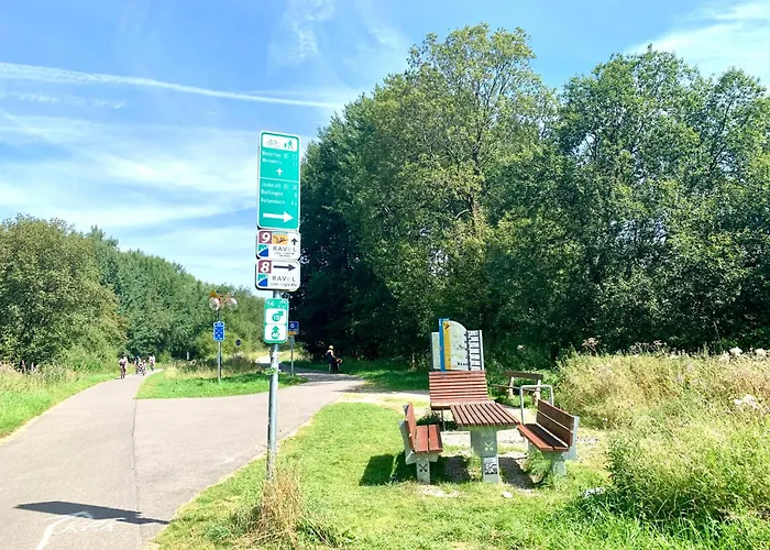 Cosy Sjalay Near The For 6-8 Persons Шале